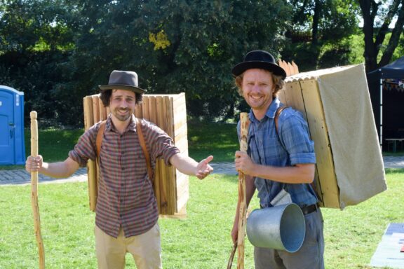 Studio Damúza: Pohádka z krosny