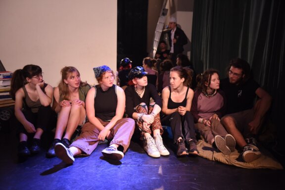 Debata Dialogu na téma: Vliv umění na společnost