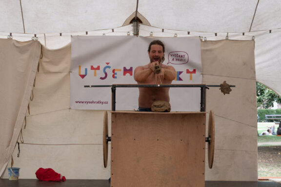 Studio Damúza: Hrdina