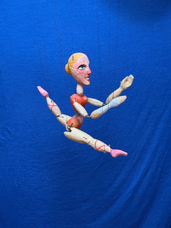 Loutkový cirkus v parku