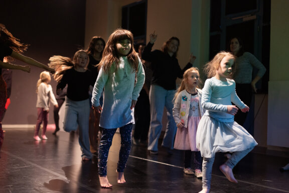 Ostružina: Pohybovník