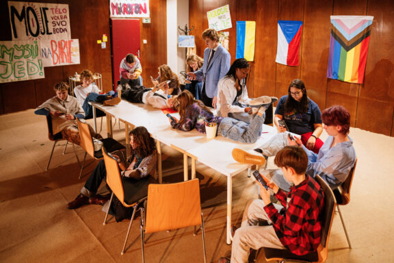 Zapětdvanáct: A proč?