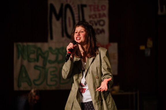 Zapětdvanáct: A proč?