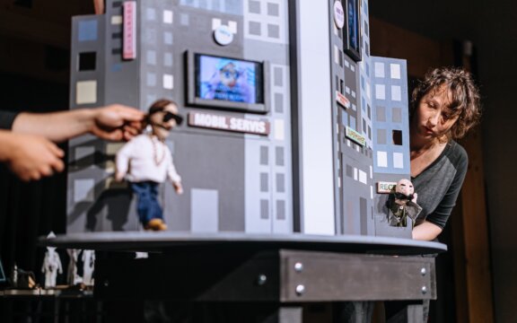 Damúza: Bába a&nbsp;Holub