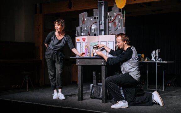 Damúza: Bába a&nbsp;Holub