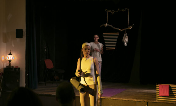 Divadlo DIP: MaminkOFF