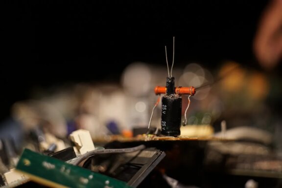 Kolektiv TMEL: O&nbsp;jako Otesánek